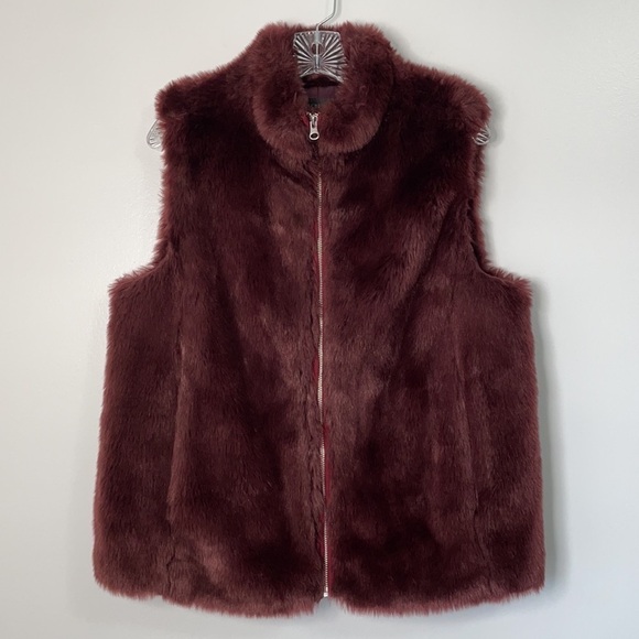 J Crew Burgundy Faux Fur Vest - Picture 3 of 9
